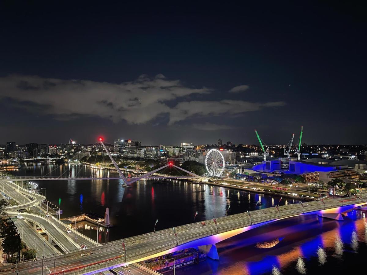 Eyes On The Fireworks Lux Riverfront 2Kingbed Apt Brisbane Luaran gambar